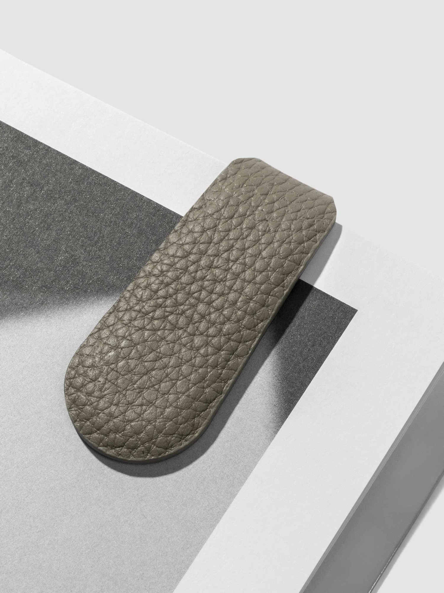 Cloth & PaperClip | Smooth Leather(Cloth Paperclip Smooth Leather) 7 Cloth & PaperClip | Smooth Leather(Cloth Paperclip Smooth Leather) - Image 7