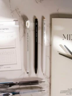 Kutsuwa Zikeshi Eraser(Kutsuwa Zikeshi Eraser) 6 Kutsuwa Zikeshi Eraser(Kutsuwa Zikeshi Eraser) -Cloth And Paper Shop Kutsuwa Zikeshi Eraser Gray Styled CP 1