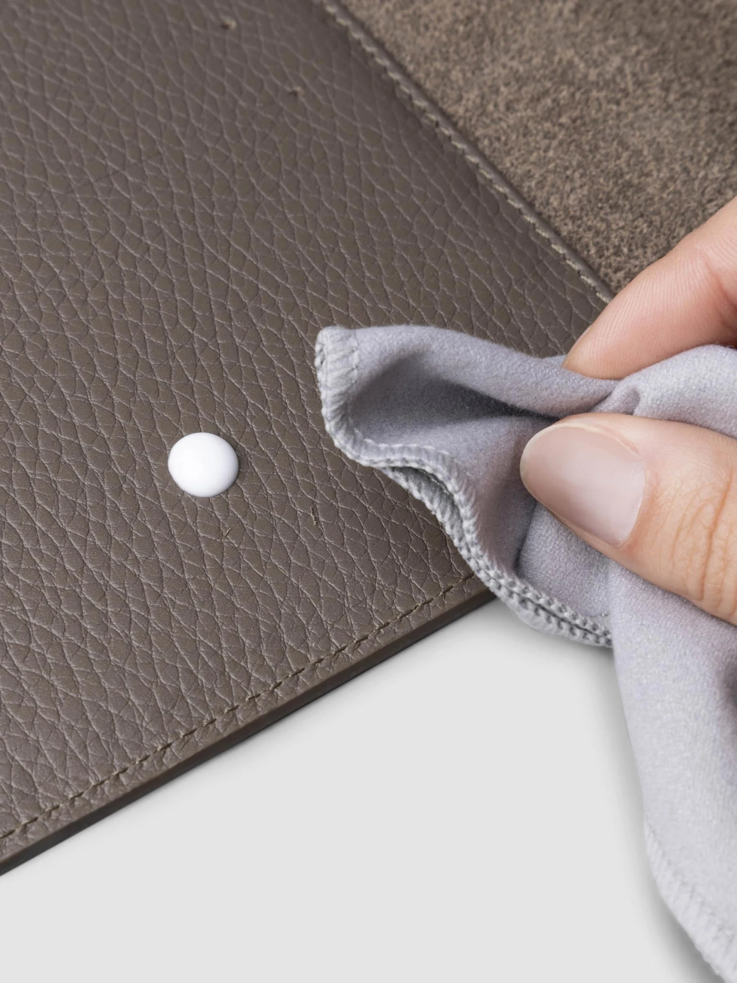 Leather Conditioner(Leather Conditioner) 2 Leather Conditioner(Leather Conditioner) - Image 2