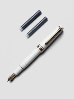 Sailor Pro Gear Slim Mini Fountain Pen | Medium Fine(Sailor Pro Gear Slim Mini Fountain Pen Medium Fine) 33 Sailor Pro Gear Slim Mini Fountain Pen | Medium Fine(Sailor Pro Gear Slim Mini Fountain Pen Medium Fine) -Cloth And Paper Shop Sailor Pro Gear Slim Mini FountainPen Medium Beni White 4